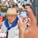 Al ingeniero le llovieron críticas porque le pidieron enviar un saludo al Vichada y no supo dónde quedaba. “¿Eso qué es?”, preguntó. Foto campaña Rodolfo Hernández