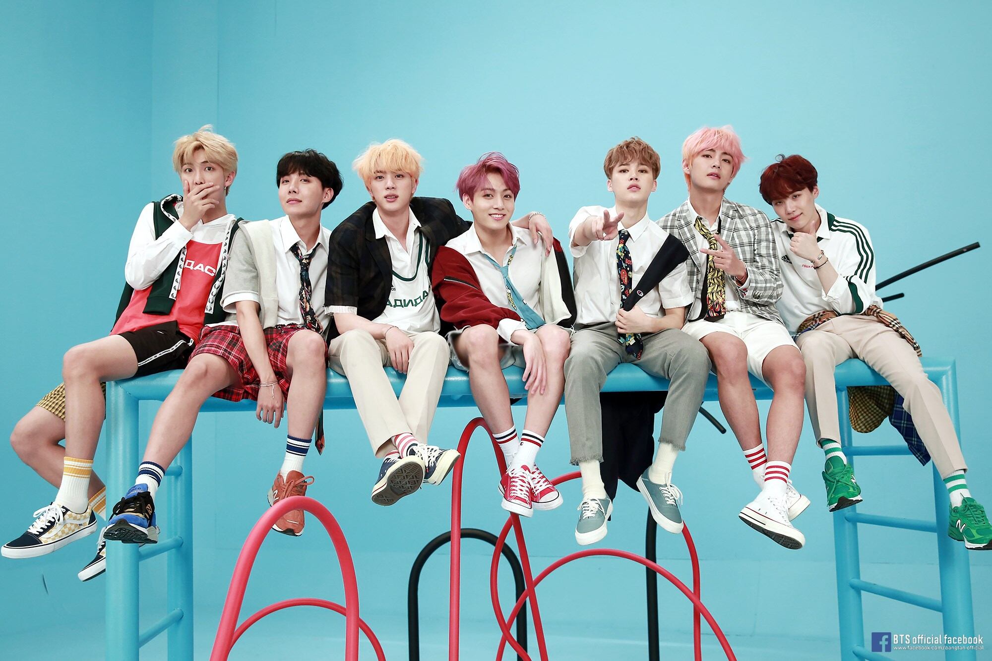 Siete jóvenes surcoreanos conforman la banda BTS, cuyo debut fue en 2013.