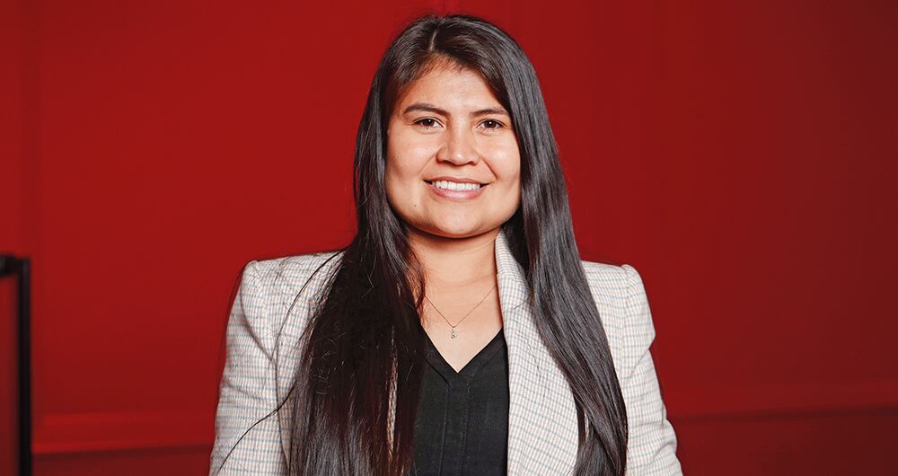 KAREN MANRIQUE Representante