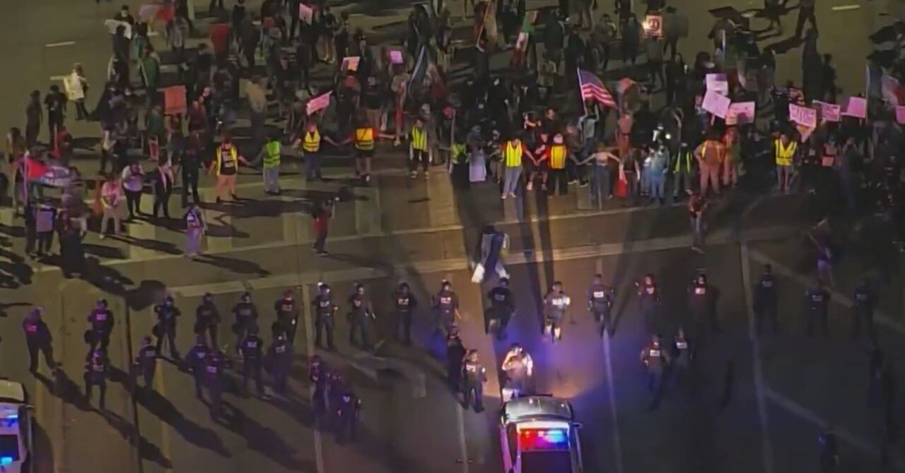 Las manifestaciones han dejado decenas de detenidos en Los Ángeles