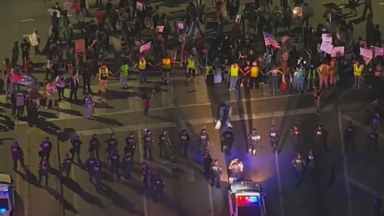 Las manifestaciones han dejado decenas de detenidos en Los Ángeles