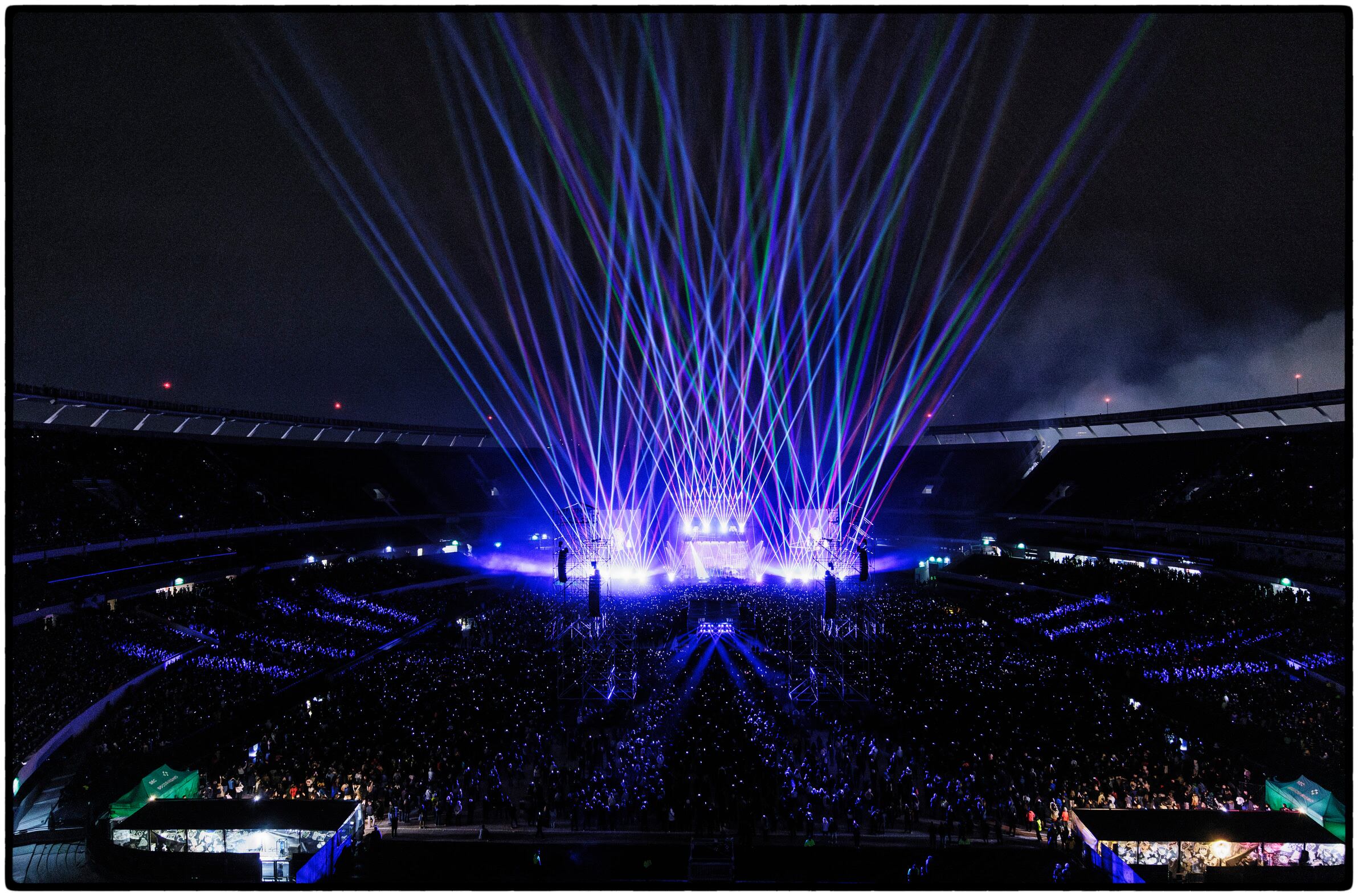 Un concierto que se siente como un tren al que hay que subirse, como sea...