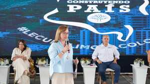 La ministra de las TIC, Carmen Ligia Valderrama, en el taller Construyendo País con el presidente Iván Duque, dio detalles de la tercera fase del programa ‘un TICket para el Futuro'.