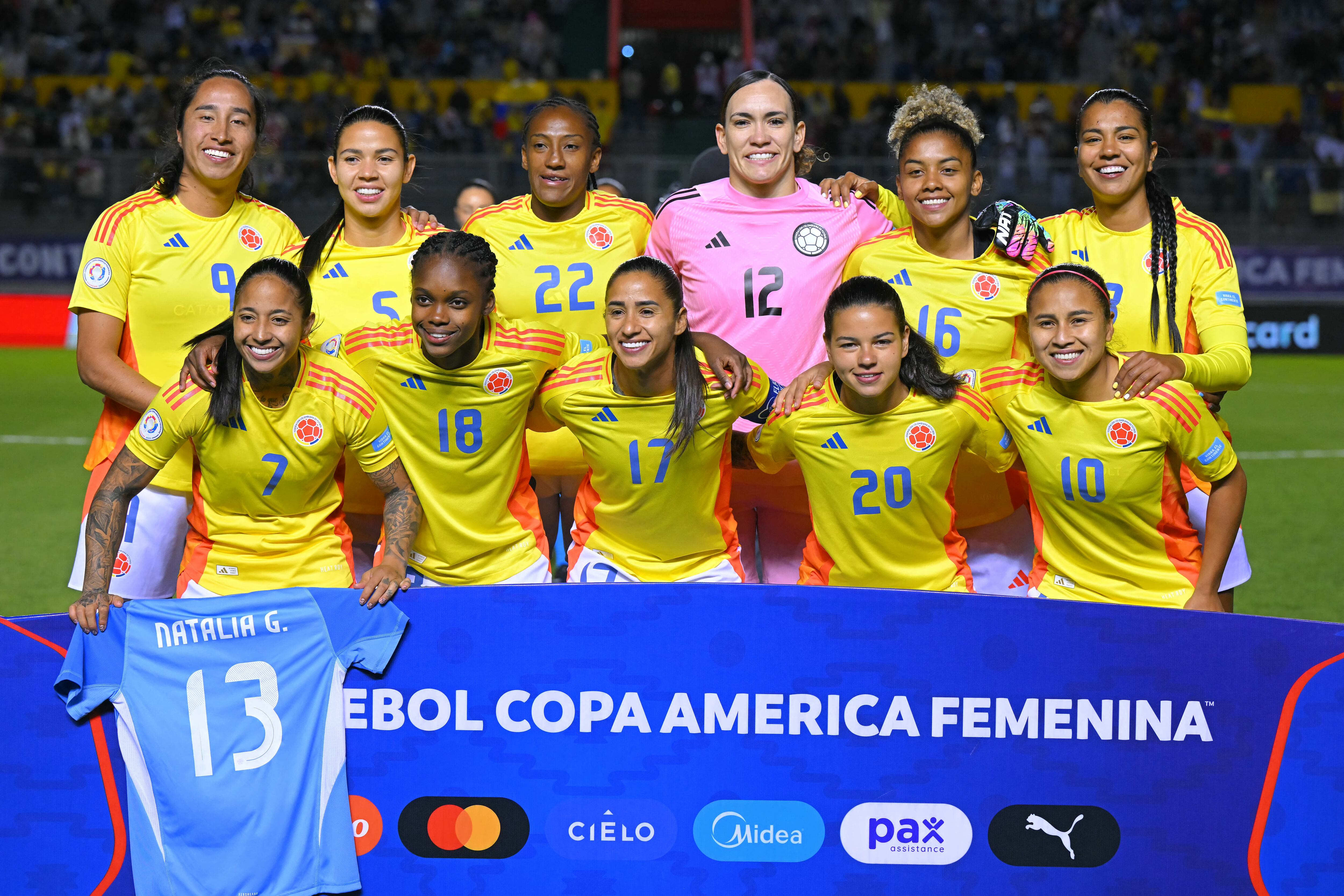 Titular de la Selección Colombia Femenina ante Venezuela en la Copa América Femenina.
