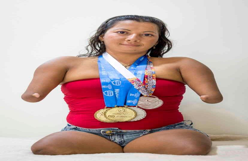 Virgelina María Contreras Maldonado llegó al mundo hace 30 años entre nubes de glifosato, en el corregimiento de Guachaca. Foto: Cristhian Agudelo/ Instituto Henry Agudelo