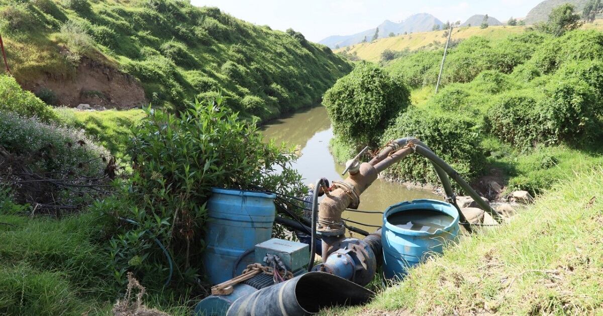 Captación ilegal de agua en río Tunjuelo