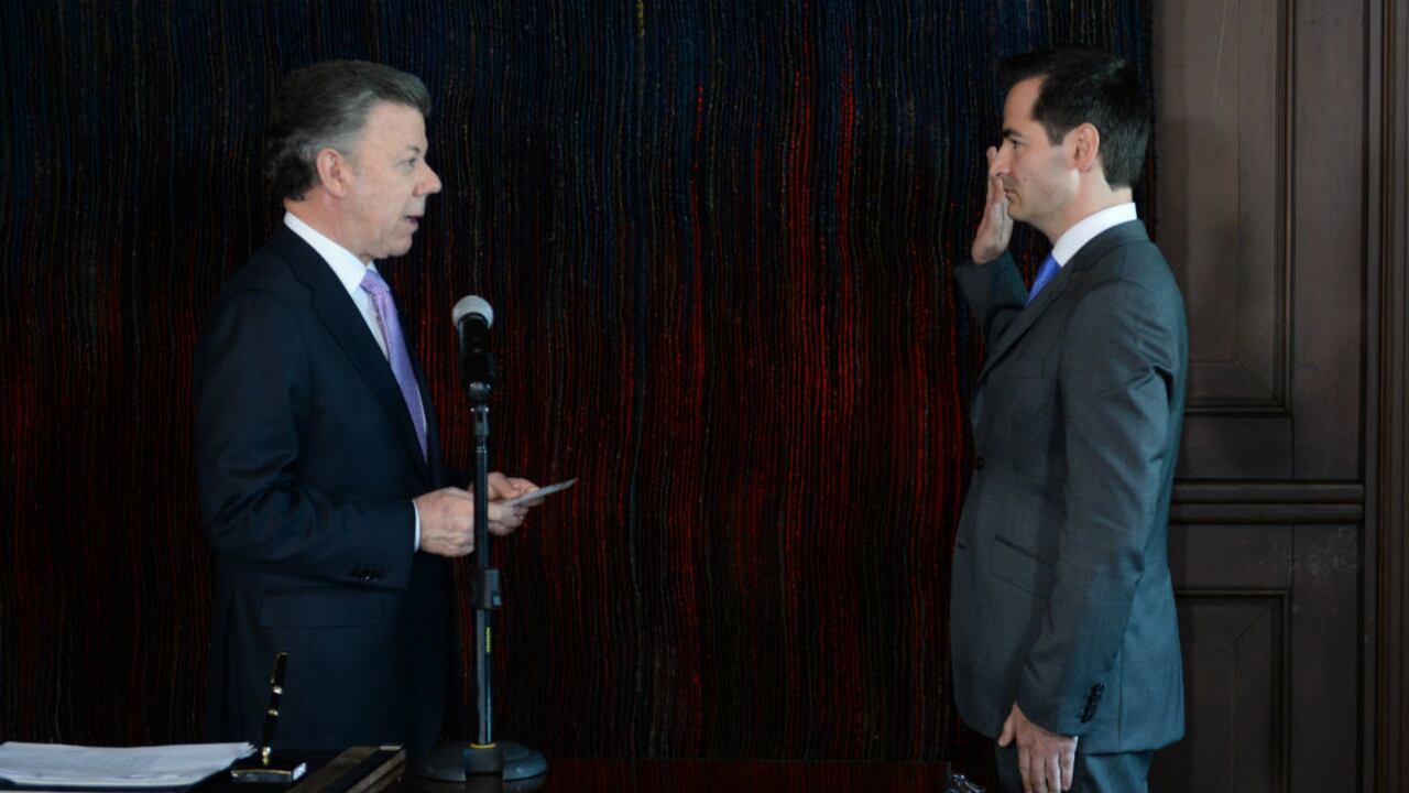 El presidente, Juan Manuel Santos, posesionó este martes al Inspector general de la Dirección General de Inteligencia, Nicolás Urrutia, durante una ceremonia realizada en la Casa de Nariño.