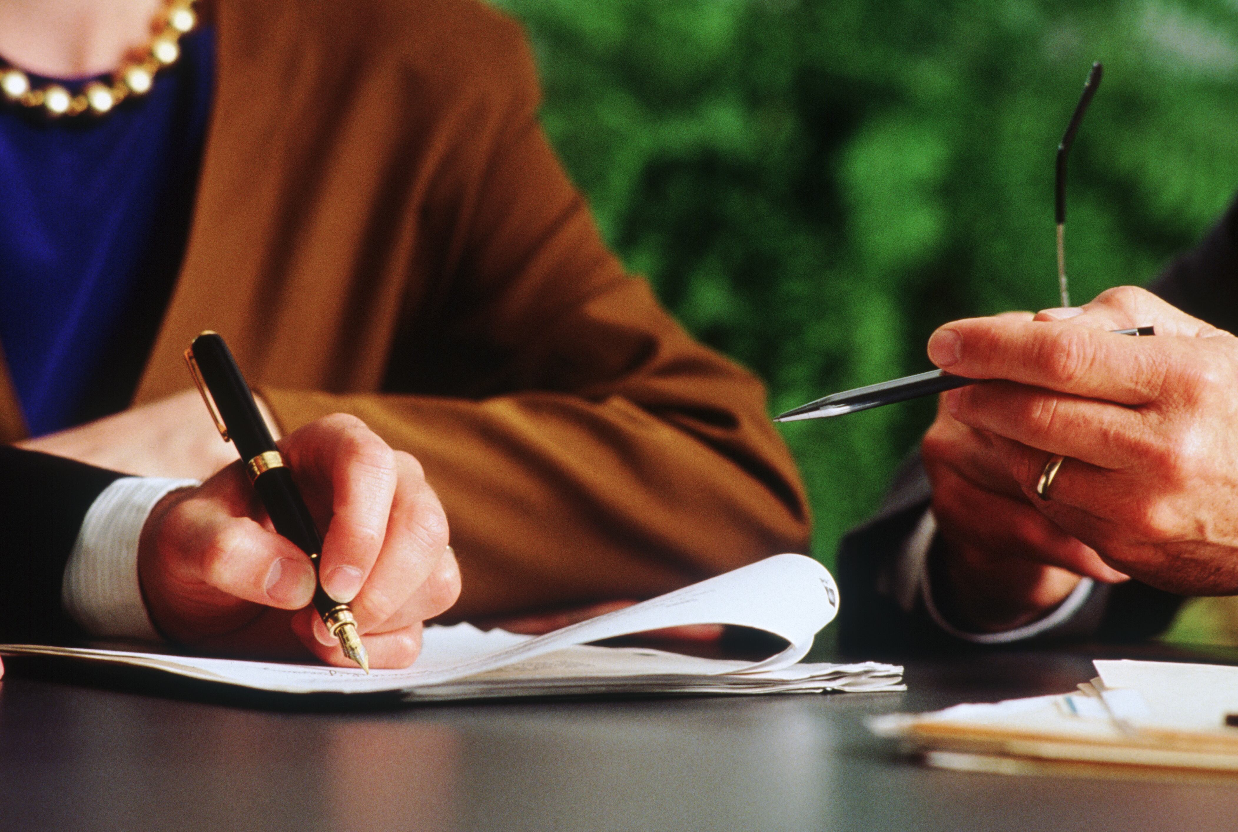 Contrato, forma de contrato, mujer contrato