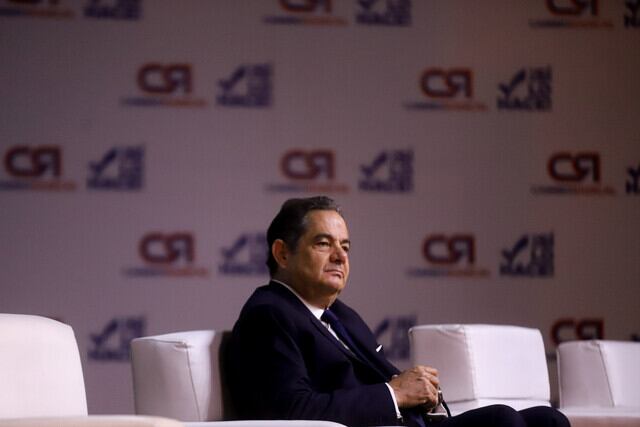 Los senadores y representantes del partido le pidieron al exvicepresidente Germán Vargas Lleras que sea candidato en las presidenciales.