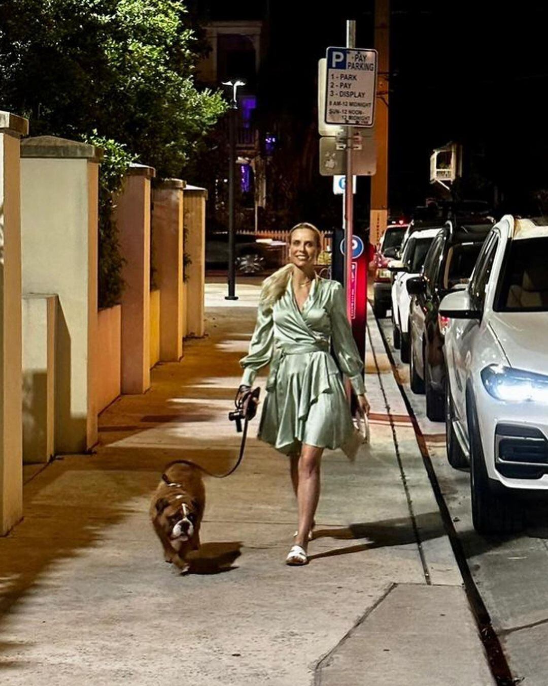 Cata y su perro siempre están juntos en todas partes. Foto: Instagram @catalinamaya.