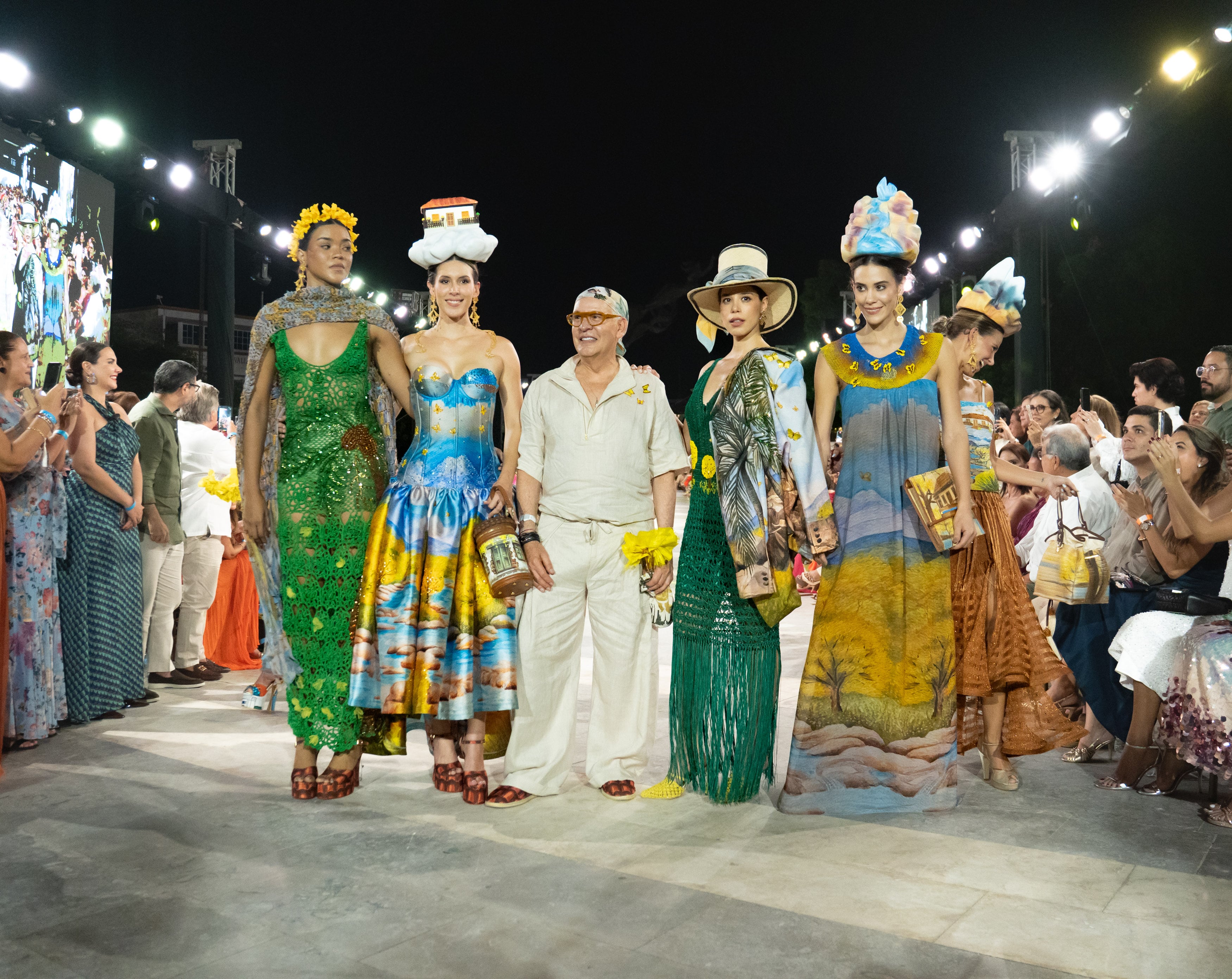 La pasarela ‘Homenaje al Valle’, fue el momento central de IXEL Itinerante Valledupar. El desfile reunió a ocho diseñadores alrededor de canciones clásicas del folclor vallenato