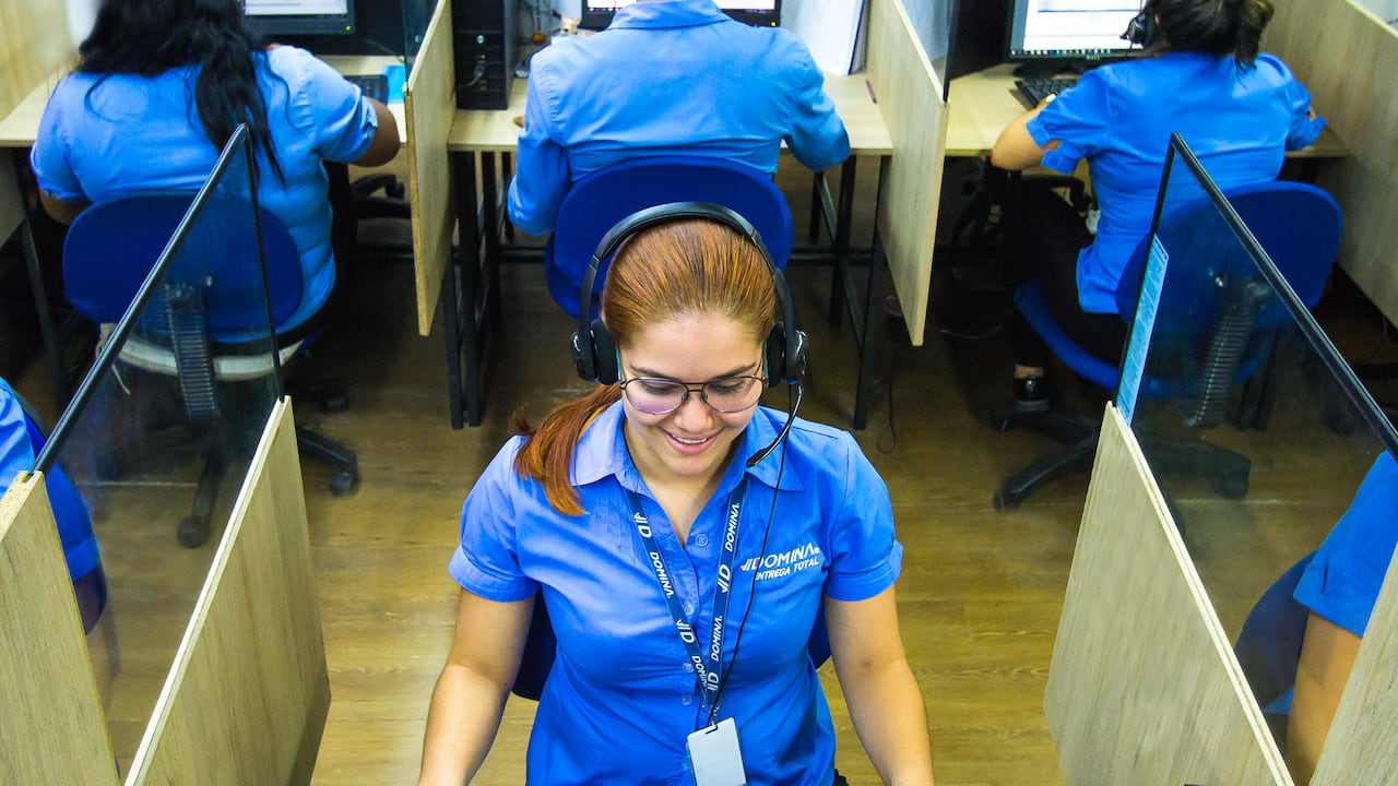 Actualmente, la compañía cuenta con un equipo de más de 1.600 colaboradores, todos contratados de manera formal, en quienes apalanca su crecimiento.