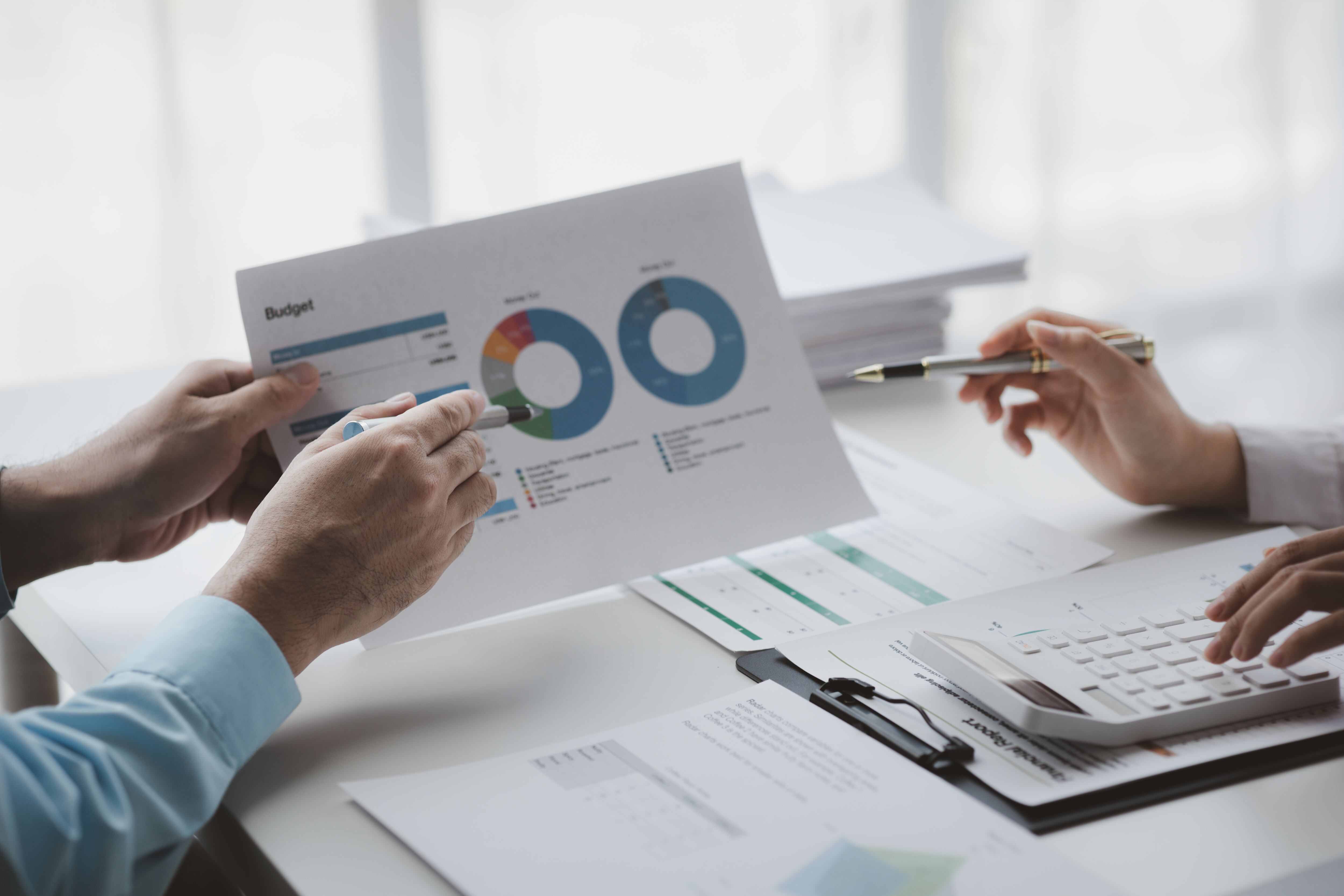 Compañías del país y la región reportaron crecimiento en utilidades y ganancias durante el primer semestre de año.  Aducen el positivo balance a la solidez en el mercado nacional e internacional.