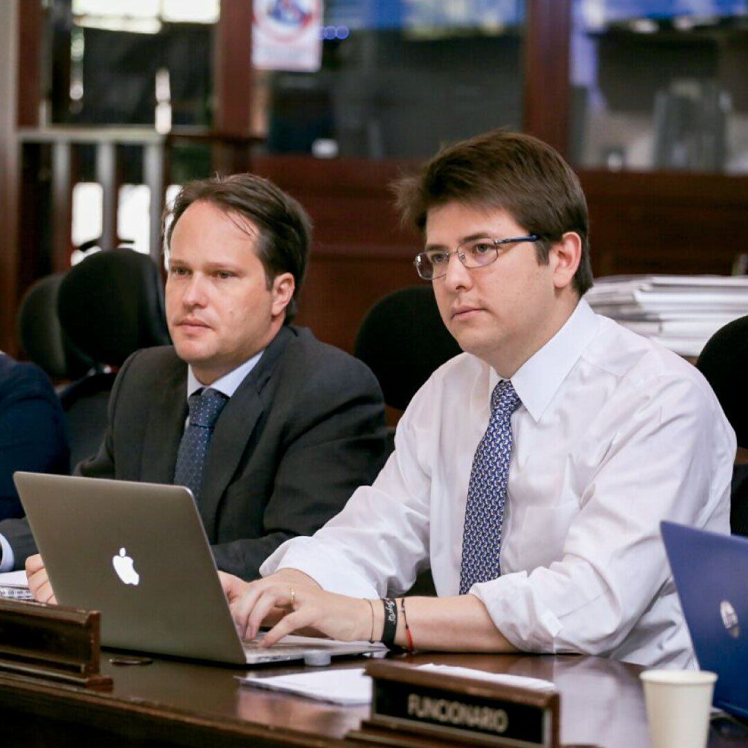 Entre 2016 y 2018, Migue Uribe Turbay fue secretario de Gobierno de Bogotá, durante la Alcaldía de Enrique Peñalosa.