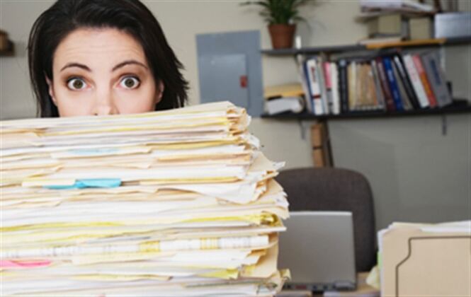 La percepción de pobreza en hogares con jefatura femenina pasó del 49,5% en 2023 al 42,2% en 2024 con una reducción de -7,2 puntos porcentuales.