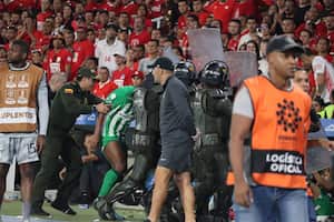 Sobre los últimos minutos de la final entre América y Nacional, se presentaron desmanes que causo tristeza en jugadores y aficionados.