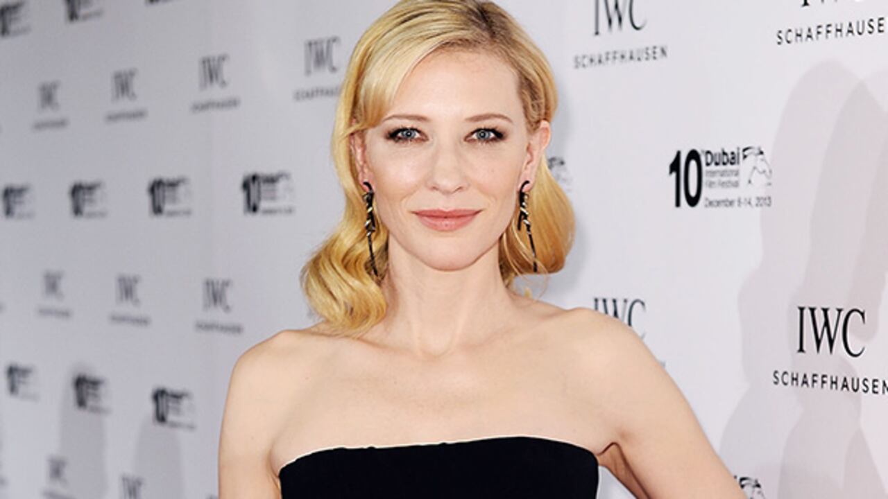 Cate Blanchett estuvo alejada de Hollywood durante unos años pero volvió con ‘Blue Jasmine’, una película de Woody Allen en la que interpreta a una ‘socialité’ de Nueva York que sufre un colapso psicológico luego de que meten preso a su esposo y lo pierde todo.