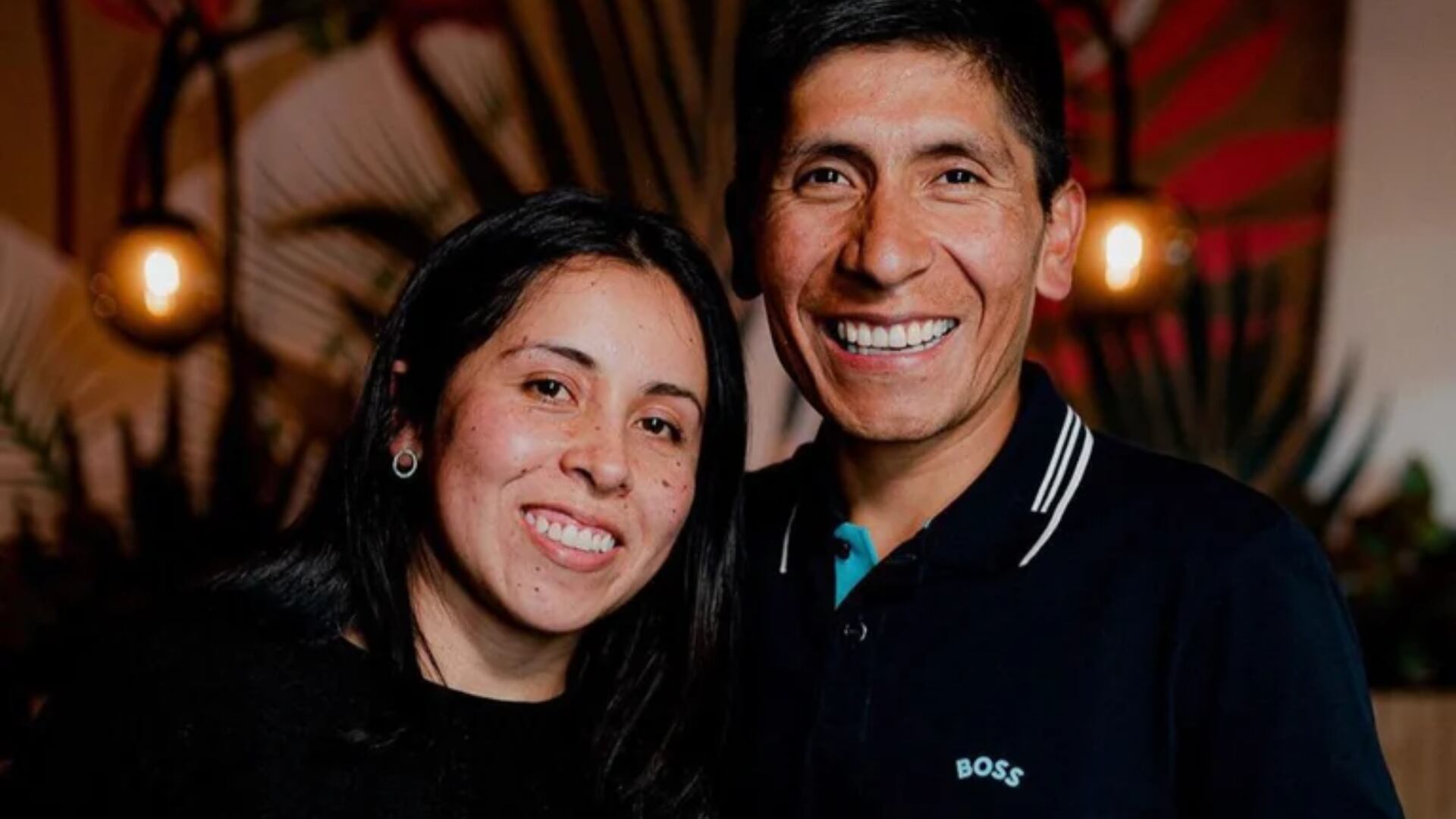 Nairo Quintana y su ahora esposa, en una imagen captada el día de la propuesta