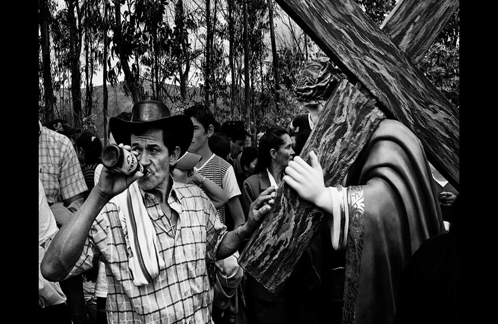 Además de promover a Colombia, uno de los objetivos de Septima Photos es ayudar a cambiar la fotografía comercial y publicitaria que se produce localmente. "Qué se atrevan más, que celebren a la gente de verdad", explicó Davies. "(La cerveza) Águila, por ejemplo: nos encantan las chicas Águila pero creemos que además deberían intentar algo diferente, más conectado con sus clientes habituales que, por lo general, no se ven como las chicas Águila". 