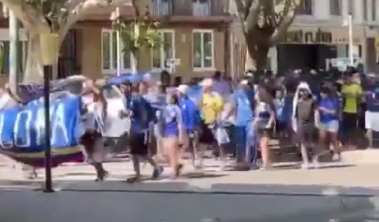 Hinchada de Millonarios en Zaragoza