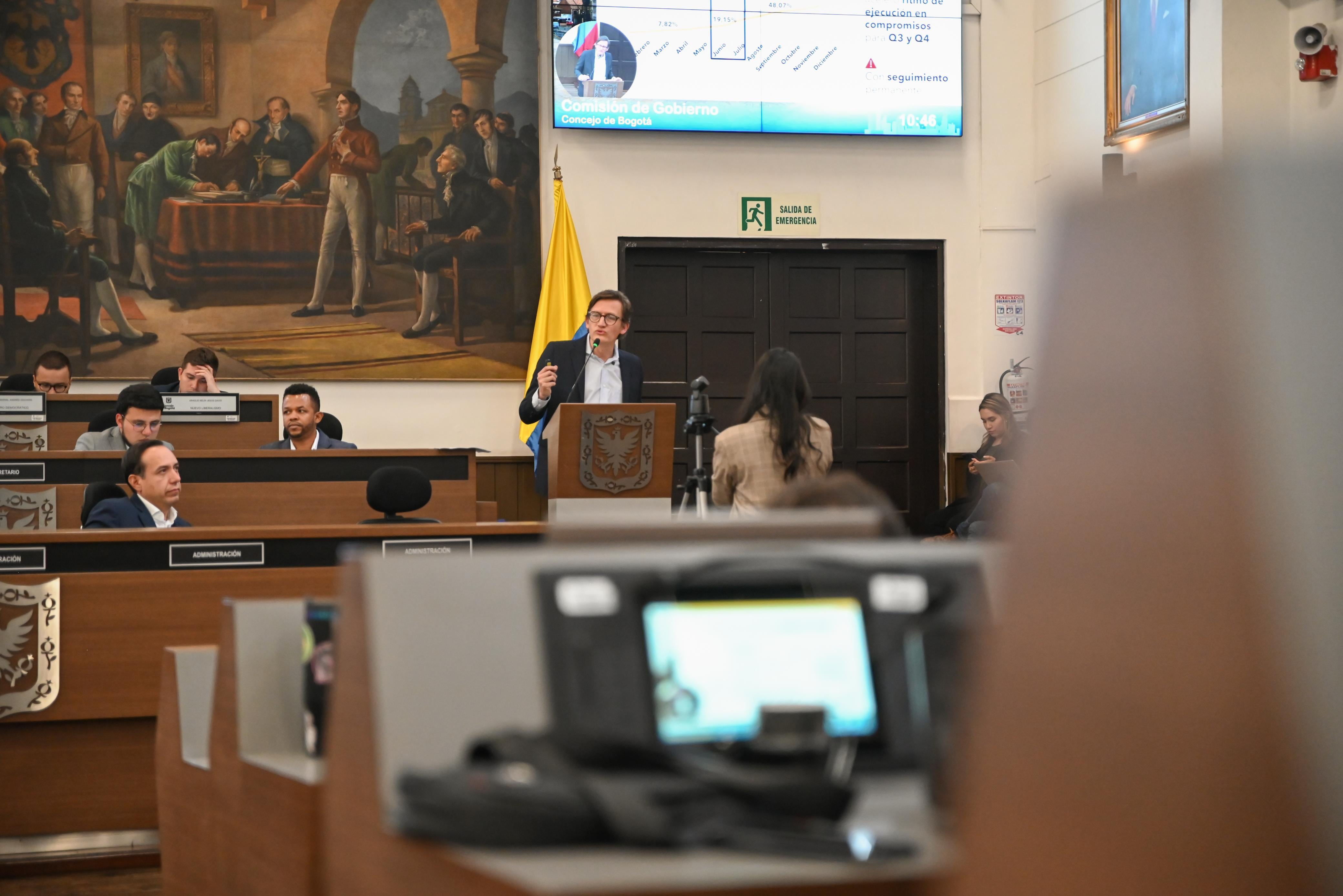 El secretario de Gobierno se puso al frente del tema en el debate del Concejo de Bogotá.