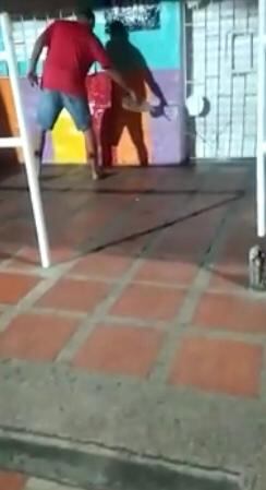El hombre que aparece en el video fue capturado