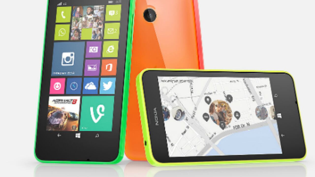 1. Nokia Lumia 635. Resolución de 854 x 480 pixeles y pantalla de 4.5 pulgadas, cámara de 5 megapixeles, sistema operativo Windows Phone 8.1, memoria interna de 8GB, 512 MB RAM, procesador 1.2 GHz Quad Core Snapdragon 400. Precio promedio: $412.000.