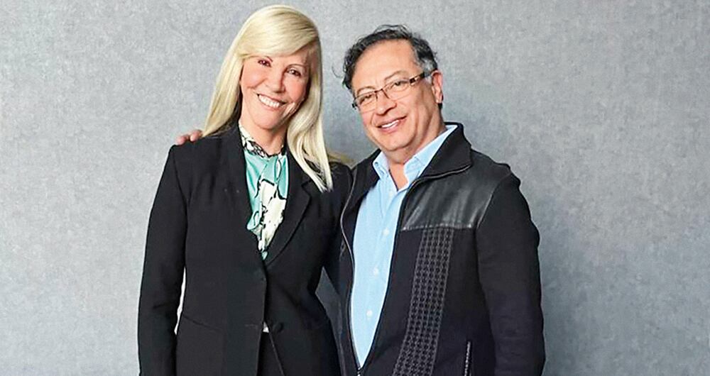 Gustavo Petro sostuvo varias reuniones con César Gaviria (Partido Liberal) y Dilian Francisca Toro (La U) para garantizar su gobernabilidad. 