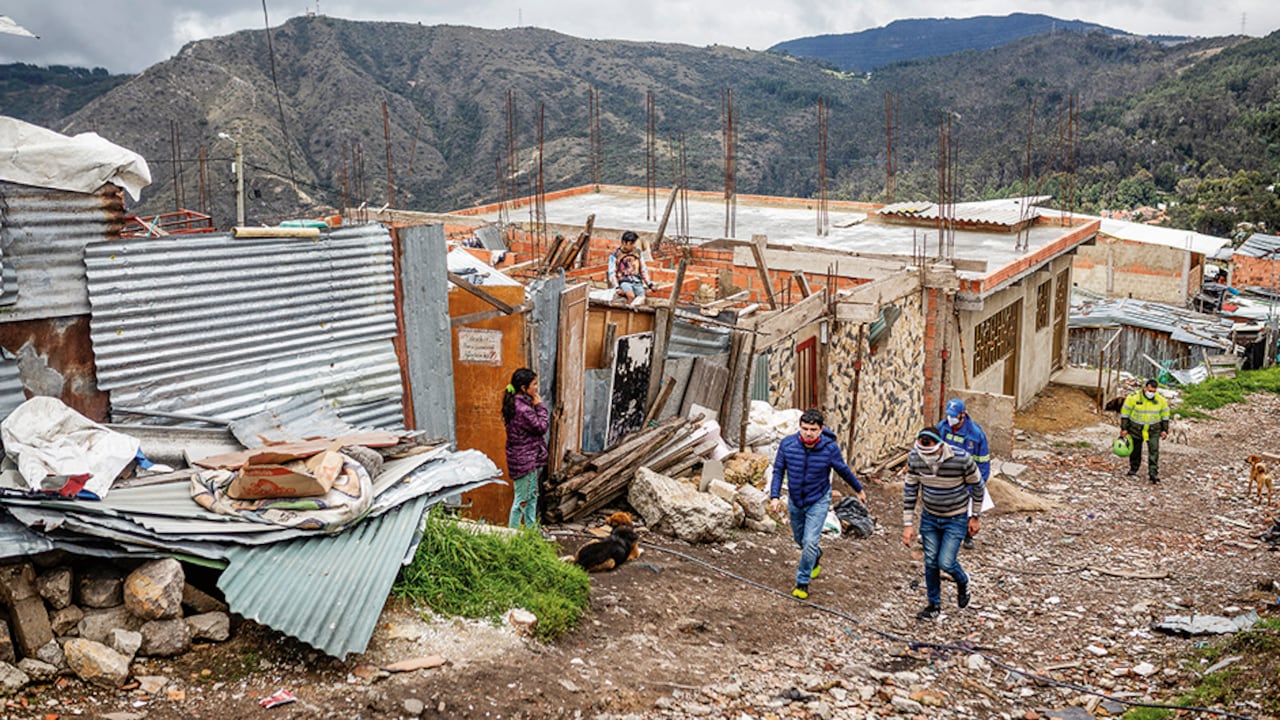En otras ciudades en las que no se adoptaron planes de rescate social, ni se establecieron subsidios monetarios, se logró reducir la pobreza monetaria y extrema en mayor medida que en la capital.