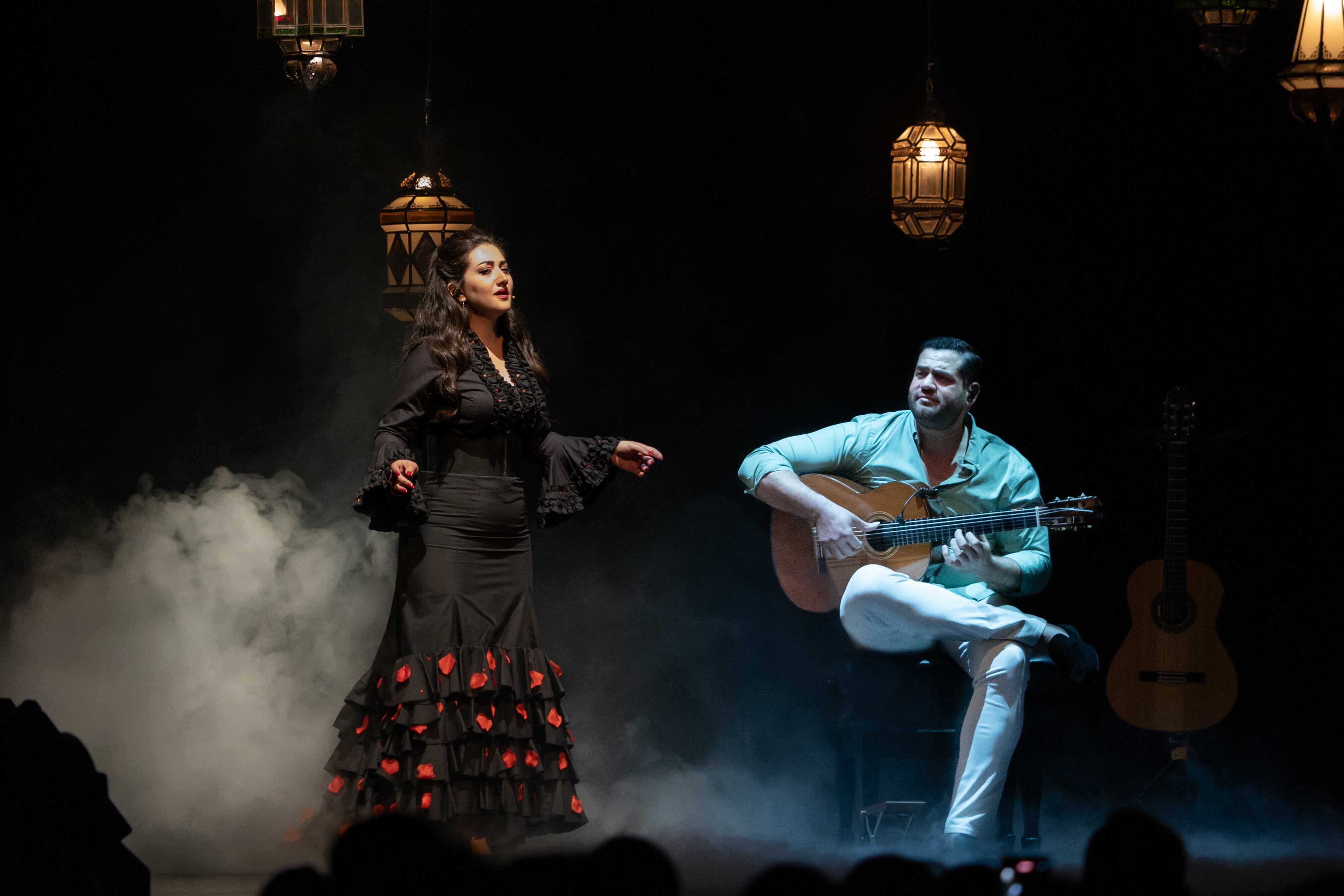 Dueto Athrodeel: Ahmad Diab y Aseel Massoud. Cortesía: Dirección de Patrimonio Cultural