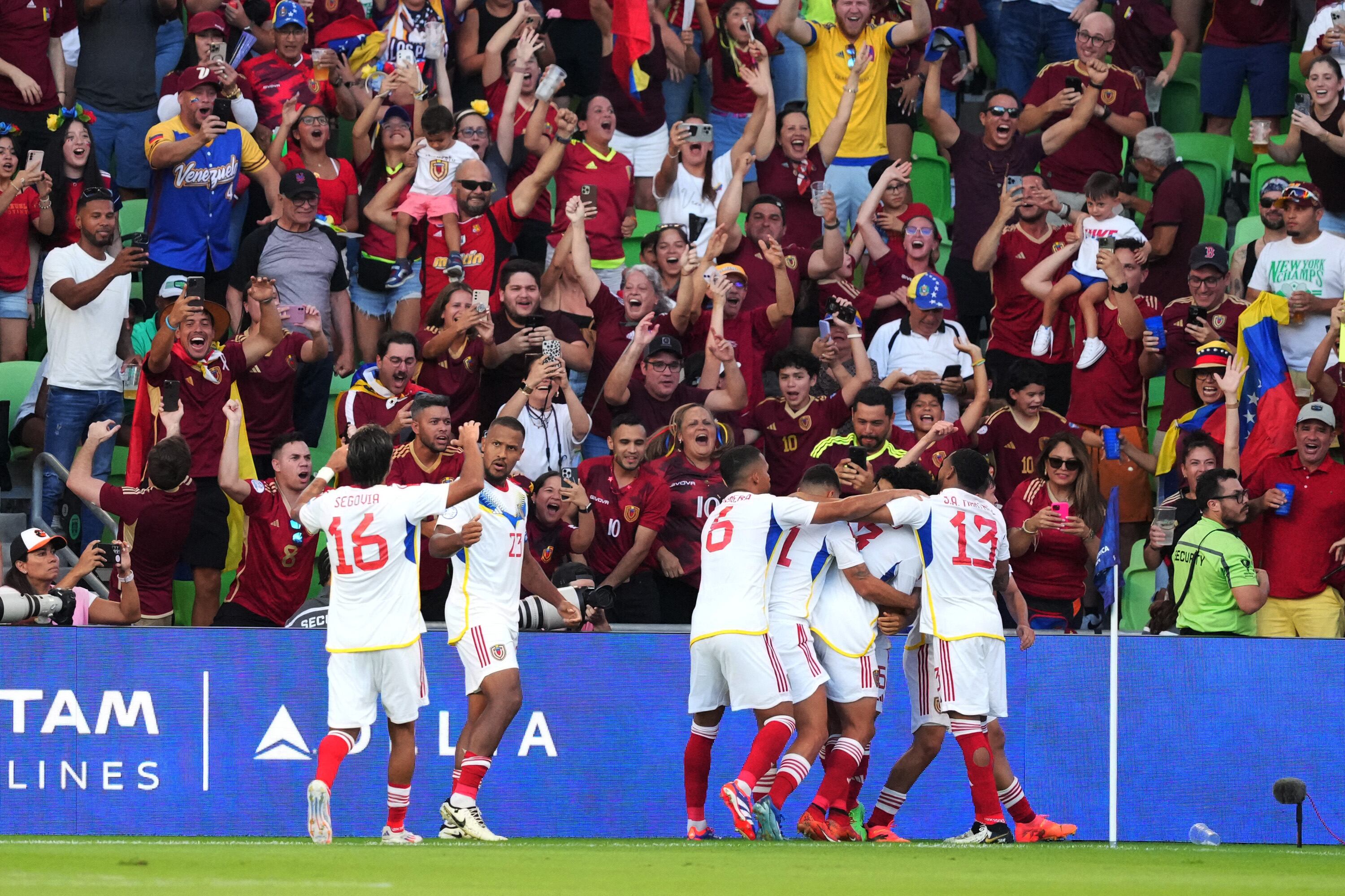 Venezuela logró pasar a la siguiente fase como líderes de su grupo.