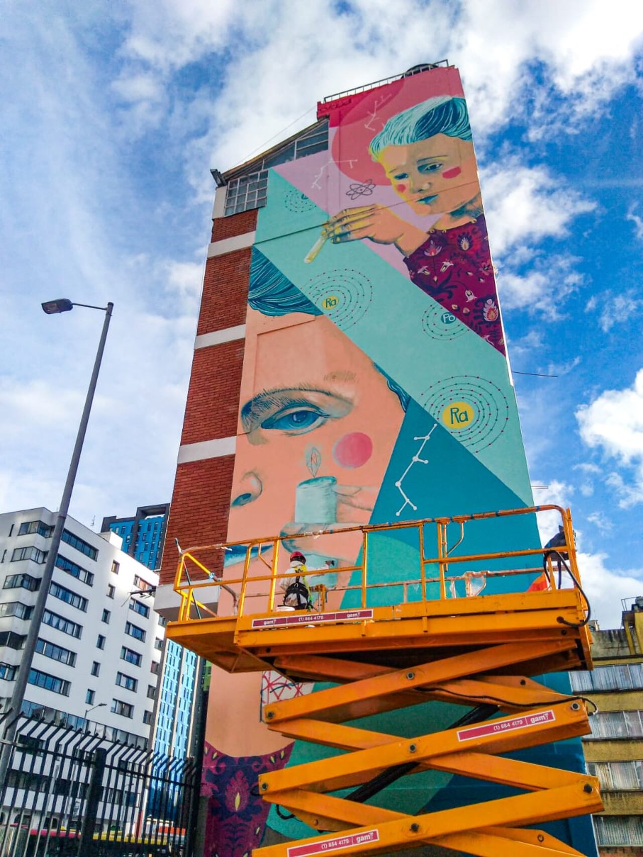 Mural Marie Curie en la UJTL