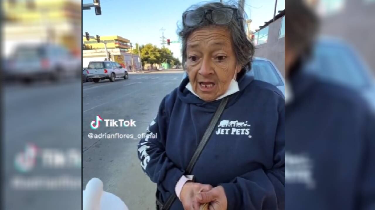 Mujer aceptó oferta y terminó recibiendo una sorpresa.