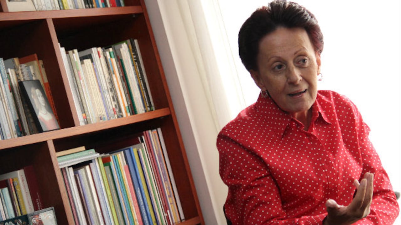 Myriam Ochoa, profesora de la Facultad de Educación de la Universidad Externado de Colombia, encargada de redactar la versión preliminar de estos nuevos lineamientos de calidad.