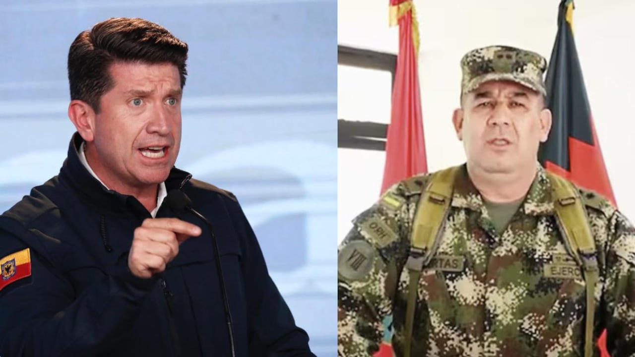 A la izquierda el exministro de Defensa, Diego Molano, y el general Juan Miguel Huertas.