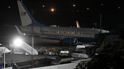 The aircraft carrying US Energy Secretary Chris Wright is seen after landing at Simon Bolivar International Airport in Maiquetia, La Guaira state, Venezuela, on September 1, 2026. US Energy Secretary Chris Wright visits Venezuela to finalize an agreement after US President Donald Trump announced that the United States will take a majority stake in 65 billion barrels of Venezuela's oil reserves, in what he described as "the largest oil deal in history." (Photo by Federico PARRA / AFP)
