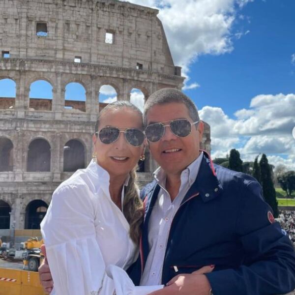 Luz Mery Tristán y su pareja