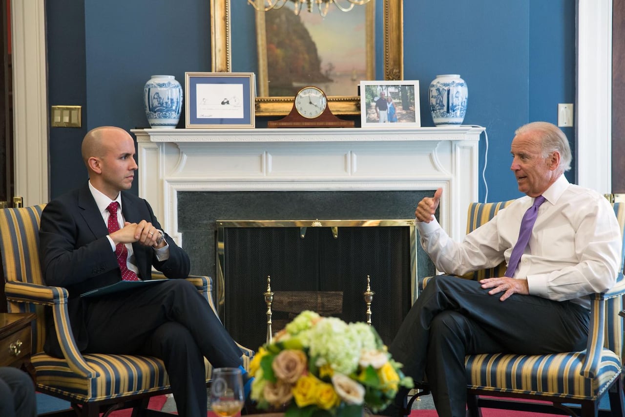 Juan González y el expresidente Joe Biden