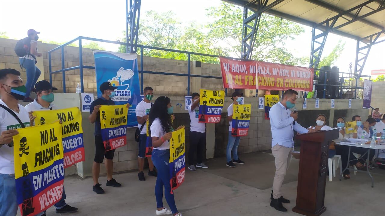 La Asamblea de Santander estuvo presente en el municipio donde manifestaron su rechazo al fracking.