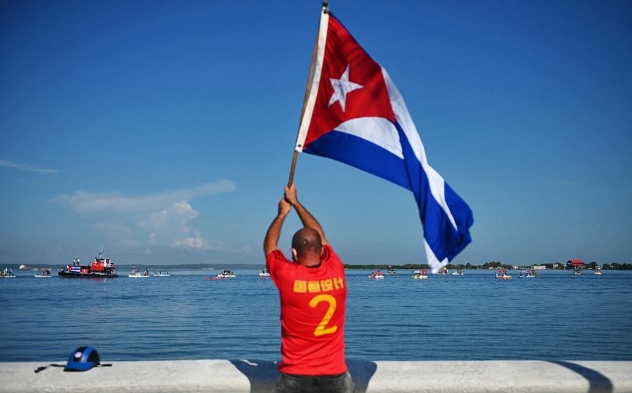 Para algunos expertos, la reapertura temprana de la actividad turística, como en el caso de Varadero podría ser la causa del rebrote de la pandemia, a la par de la demora en el proceso de vacunación.