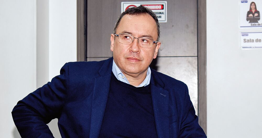 Alfonso Prada, jefe de debate.