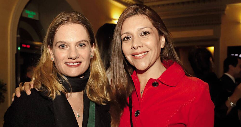 Maia Landaburu y Adriana Tovar.