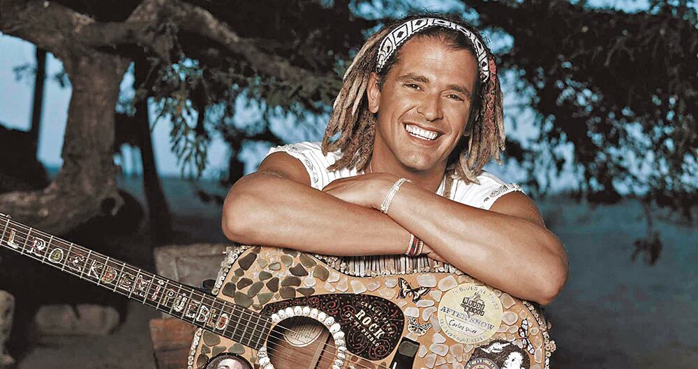 En 1993 se dio el despegue de su carrera con el álbum Los clásicos de la provincia.