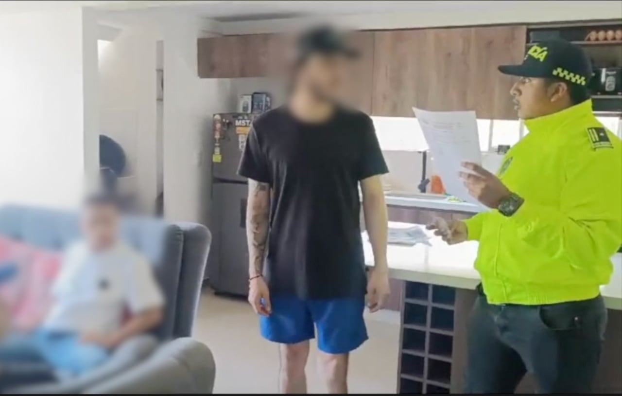 Capturado por hacer parte de una red de comercialización de éxtasis en Medellín, según la Policía.