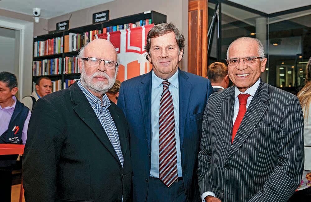 Álvaro Tirado Mejía y Roberto Pombo.