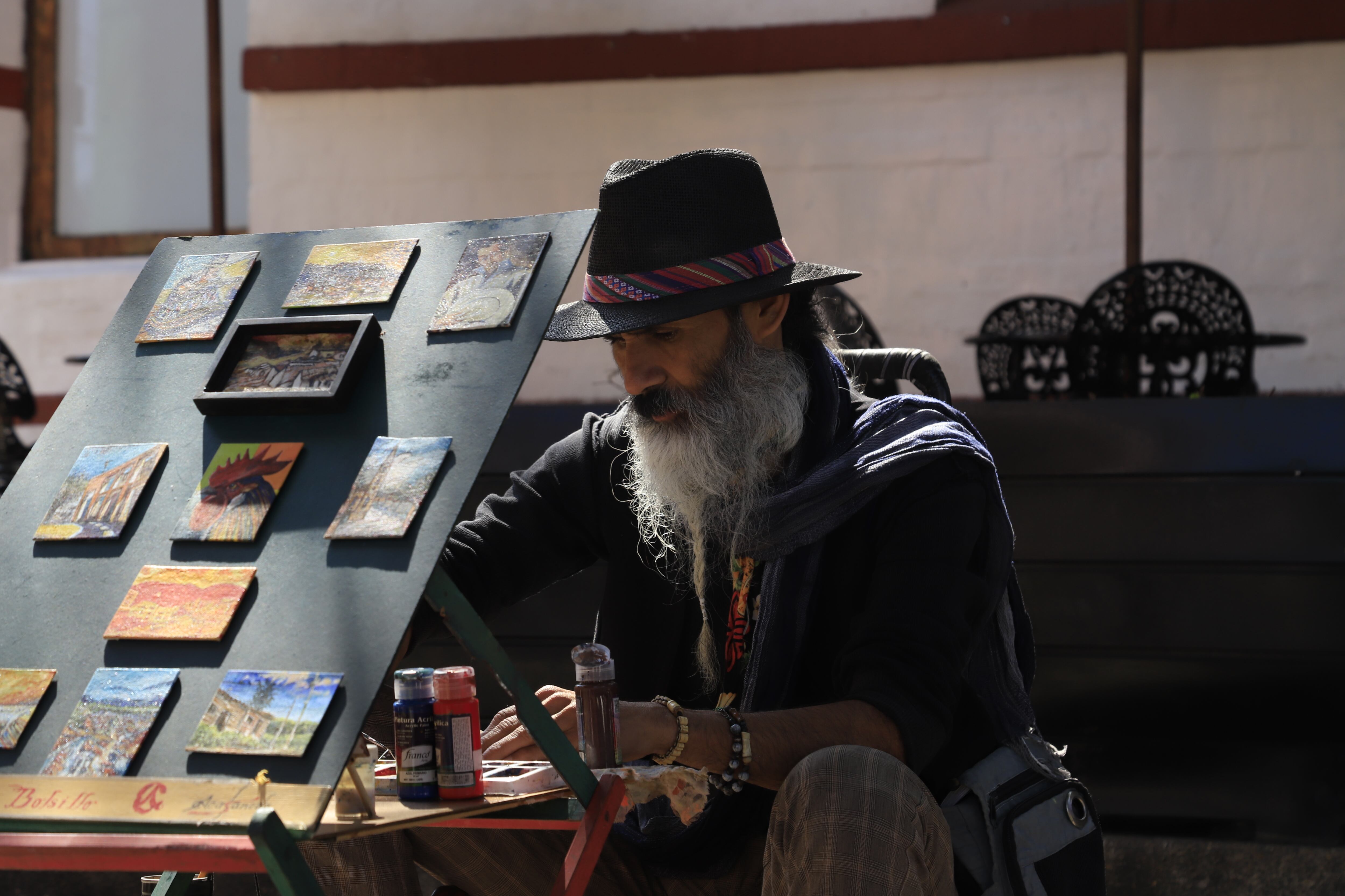 La invitación es clara: el fomento cultural es para todas las personas, todas las culturas y todas las expresiones. Los estímulos, becas, programas, convocatorias y oportunidades están disponibles a través de la plataforma: www.cultured.gov.co