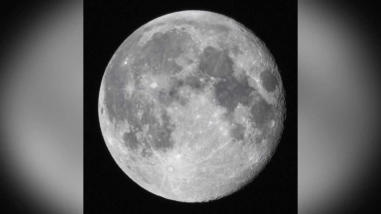 Con la tecnología Lunar Reconnaissance Orbiter se pudo determinar la evolución de la Luna. Foto: GettyImages.