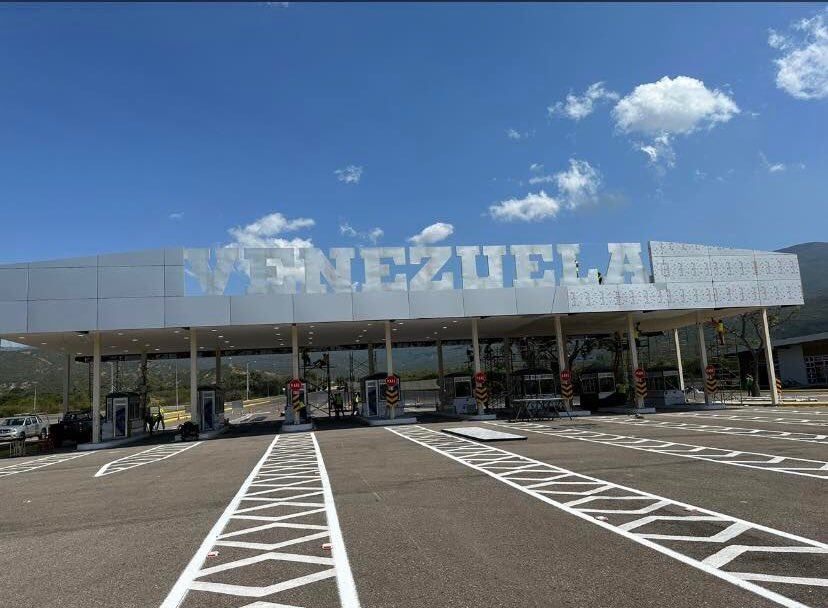 Se espera la visita de ambos presidentes en este puente que conecta a Colombia y Venezuela.