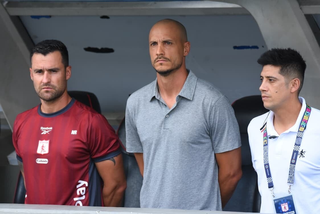 David González, director técnico del América de Cali, aprobó la salida de Rodrigo Holgado.