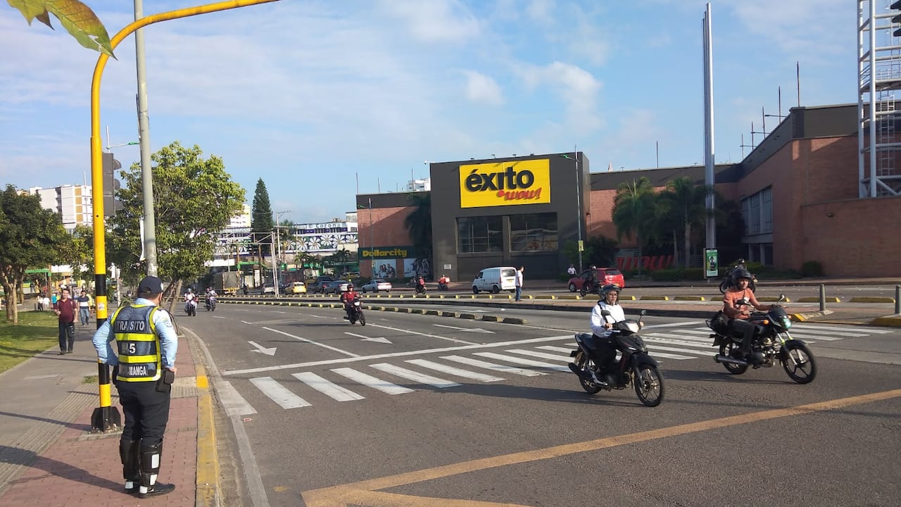 Es una señal que aplica para todo el territorio nacional y que regulan las diferentes autoridades de tránsito en las ciudades.